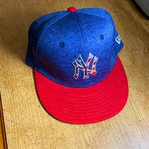 New Era fitted NY Yankees red white and blue hat, worn twice, size 7 3/8